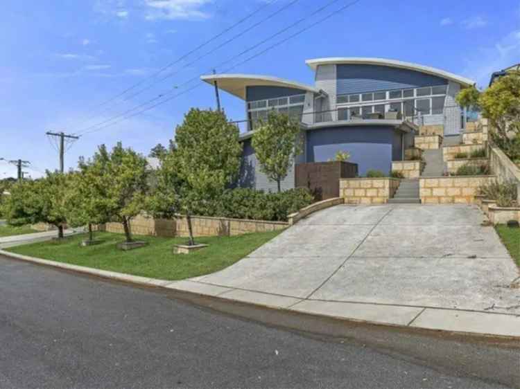 House For Sale in City of Joondalup, Western Australia