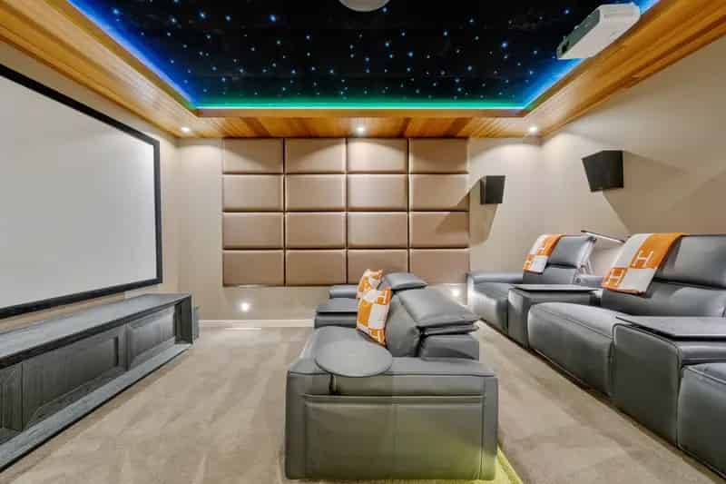 Luxurious buy house masterpiece with contemporary design on The Palms golf course
