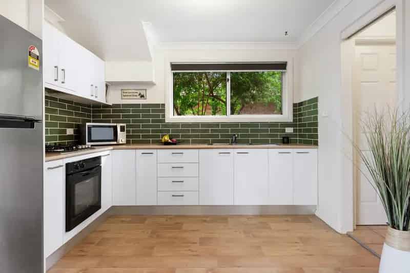 Real Estate For Lease - 1/4 Robb Street - Belmont , NSW