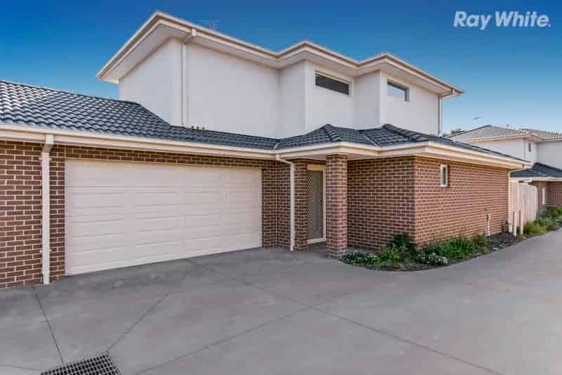 Wattletree Road Bliss across Two Levels