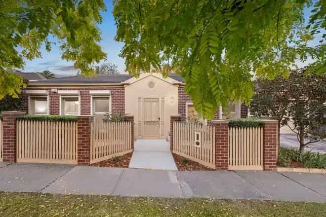 House For Sale , 22, Phillip Street, Melbourne, Victoria
