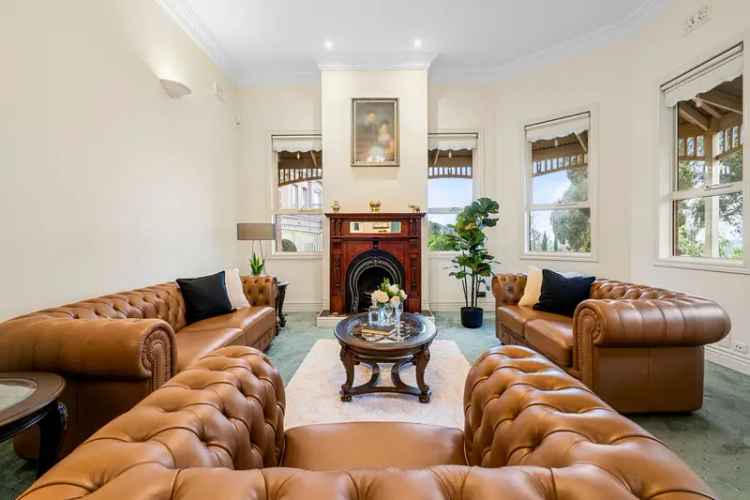 Elegant Federation-Style Masterpiece in South Morang's Prestigious Meridian Drive