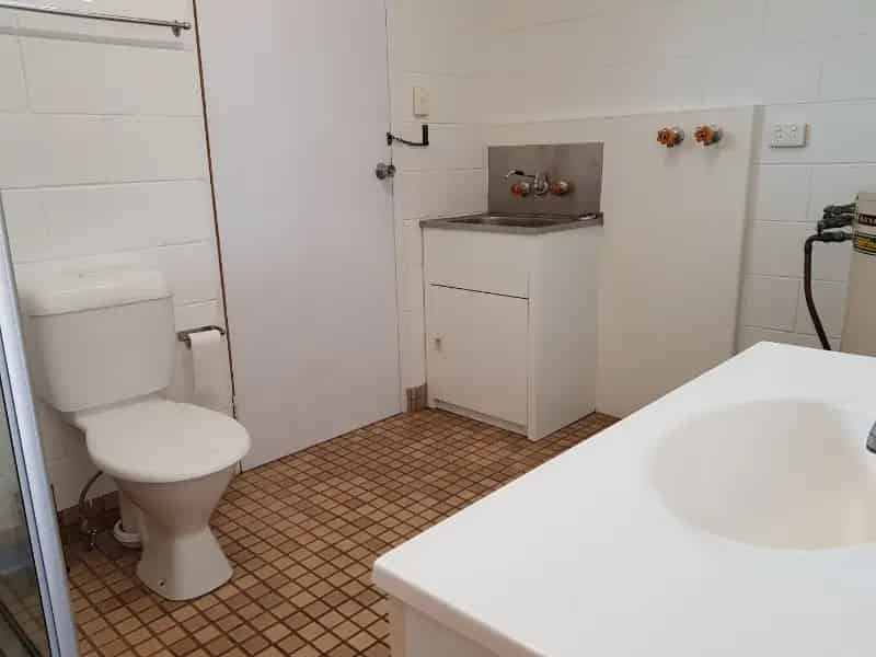 Unit In West End