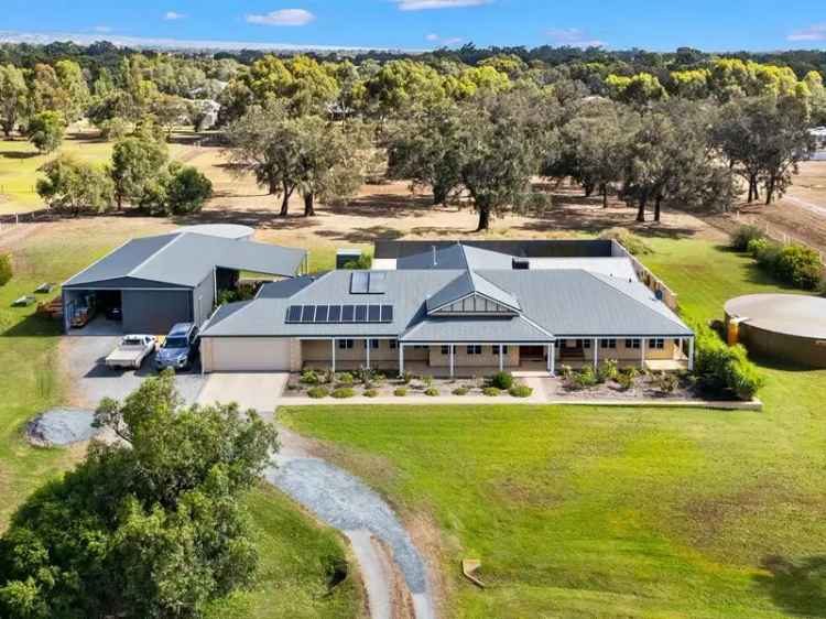 House For Sale in Shire of Serpentine-Jarrahdale, Western Australia