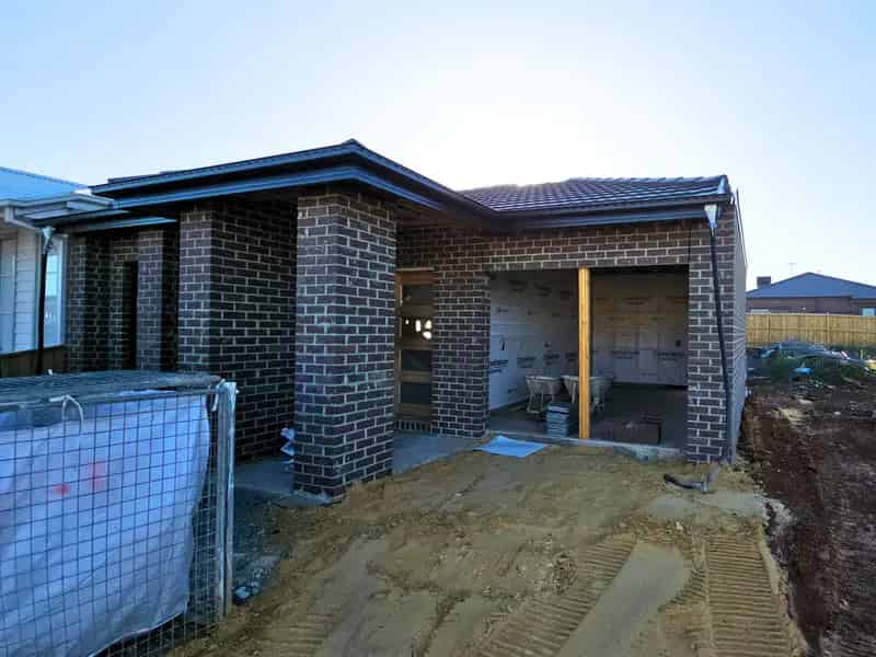 Buy Off-Plan Home in Rockbank with Modern Features