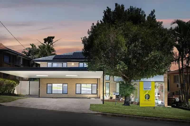 Charming Highset Brick Home in Prime Albany Creek