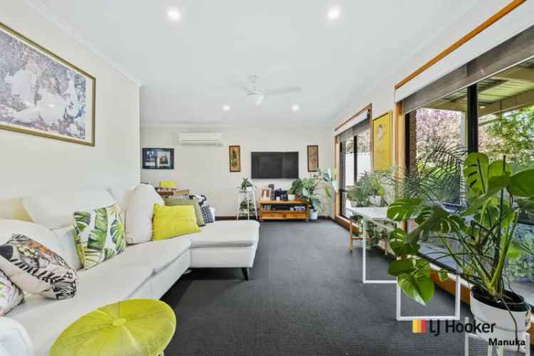 House For Sale in District of Tuggeranong, Australian Capital Territory