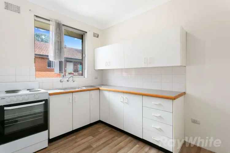 Unfurnished Rent 1 Room Apartment in Sydney with Architectural Finishes