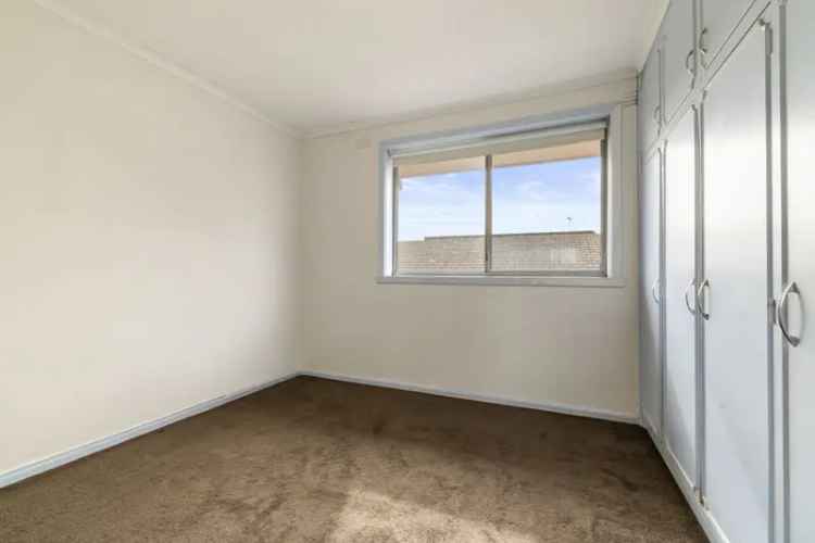 1 room apartment of 165 m² in Melbourne