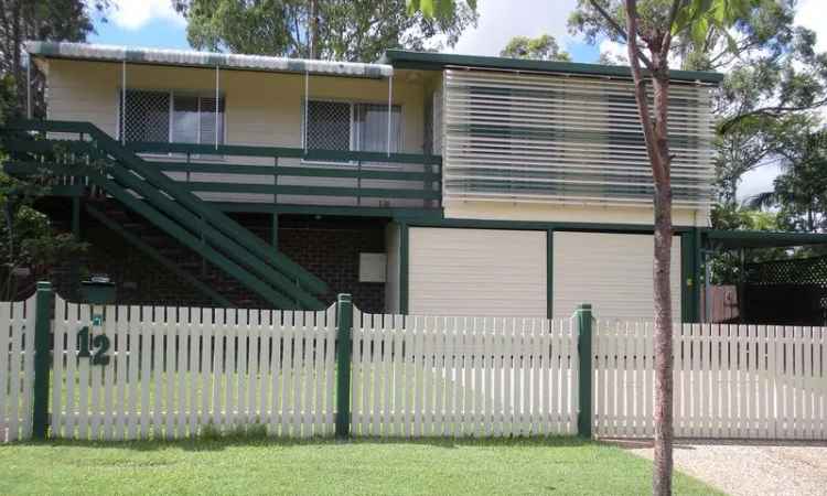 Family home with a great back yard in Browns Plains