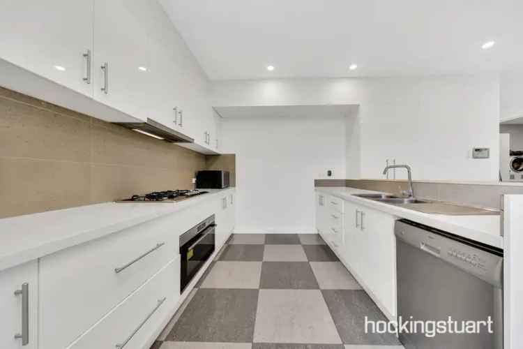 House For Sale in Melbourne, Victoria