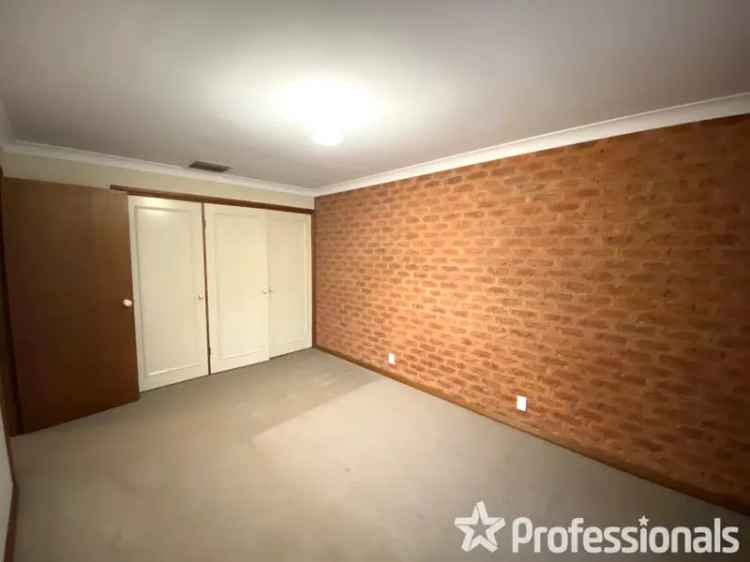 Spacious 3-Bedroom Townhouse with Updated Kitchen and Garage