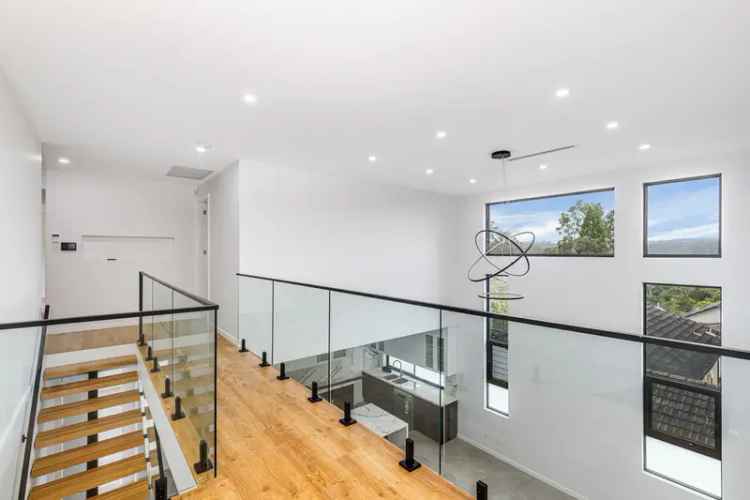 5 Bedroom House in Eastwood Sydney