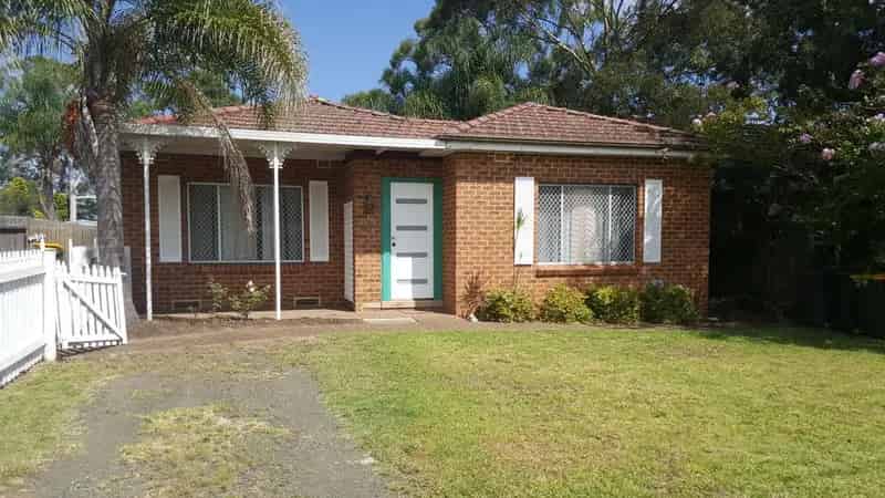 Real Estate For Lease - 49A Edgar Street - Macquarie Fields , NSW