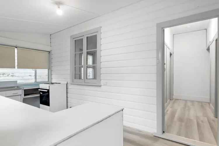 For Rent Semi Detached House in Hornsby Newly Renovated with Modern Features