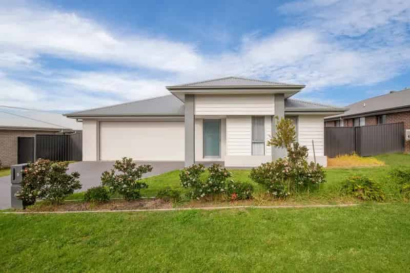 Modern Family Living in Thornton