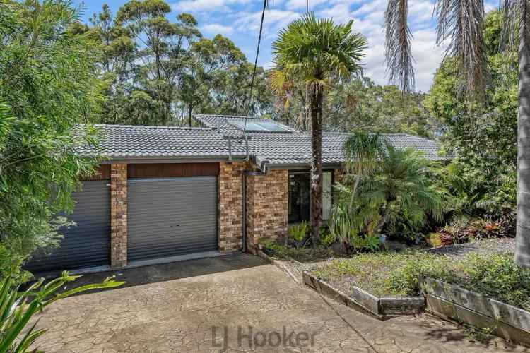 Buy Family Home with Bushland Views in Quiet Cul-de-sac