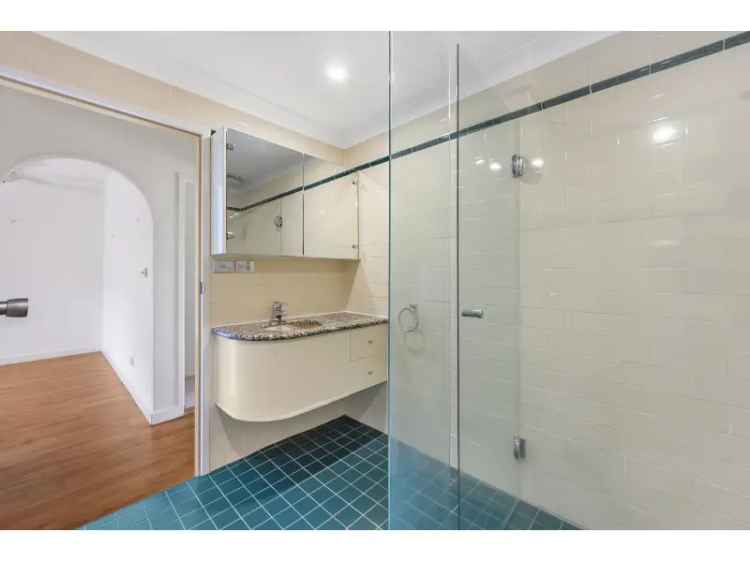 For Rent: Modern 2-Bedroom Unit On The Strand