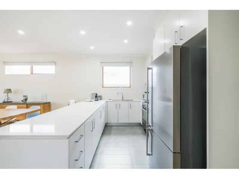 Fully Furnished, Neutral Design In A Perfect Location