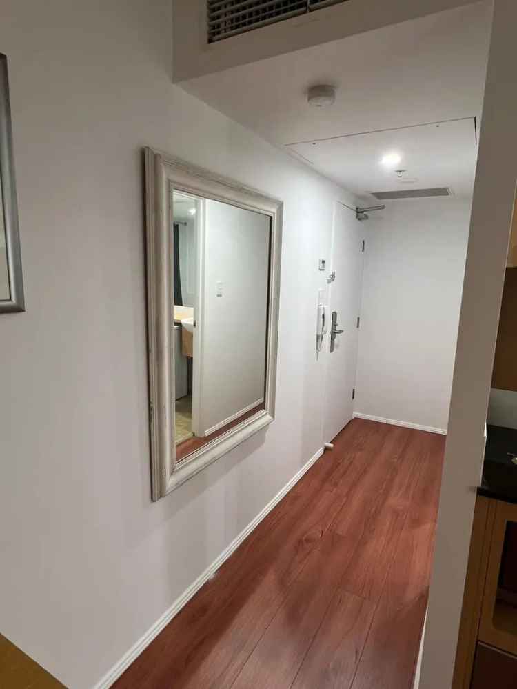 2 Bedroom Apartment Near Parramatta CBD