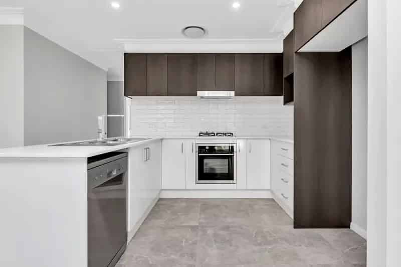 Real Estate For Lease - 229d Macquarie Street - South Windsor , NSW