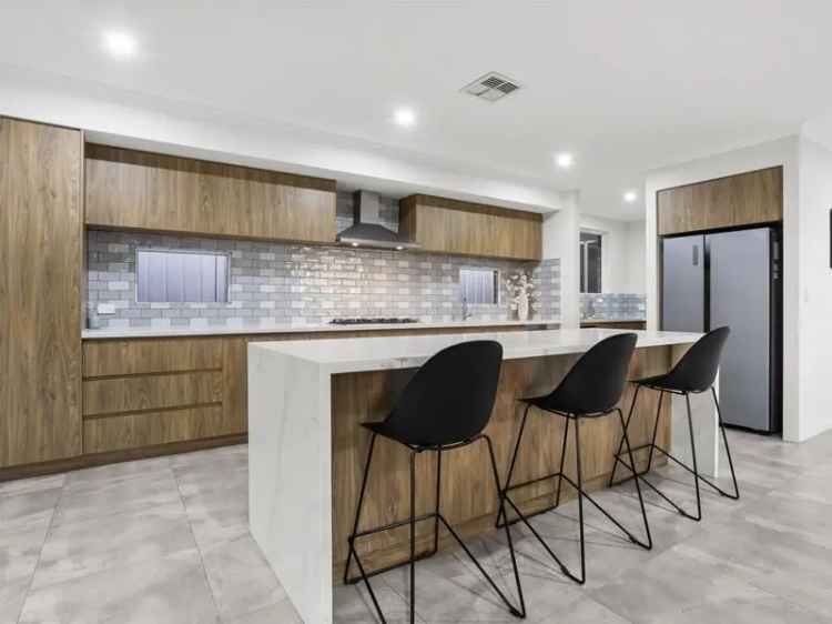 House For Sale in City of Cockburn, Western Australia