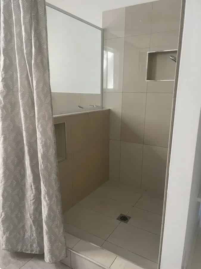 Charming One-Bedroom House for Rent  Just a Stone's Throw from Town!