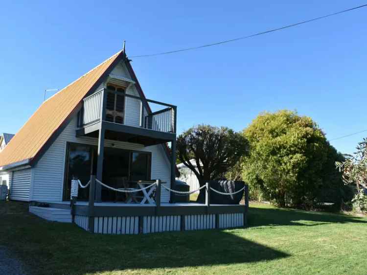 House For Rent in Binalong Bay, Tasmania