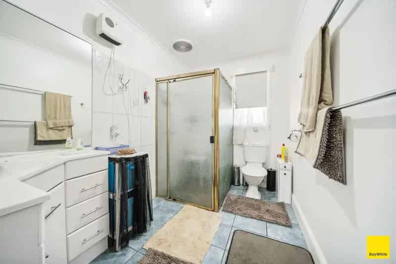 Buy Country Retreat in Woodvale with Wheelchair Access and Large Dam