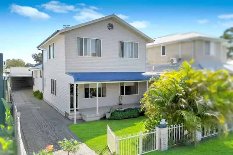 Spacious Family Oasis in the Heart of Davistown
