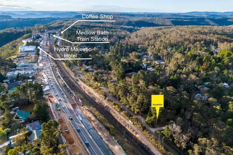 Build Land in the Blue Mountains with Great Location and Features
