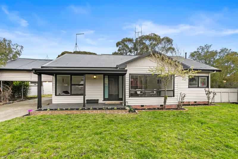 503 Howitt Street, Soldiers Hill VIC 3350 - House For Lease