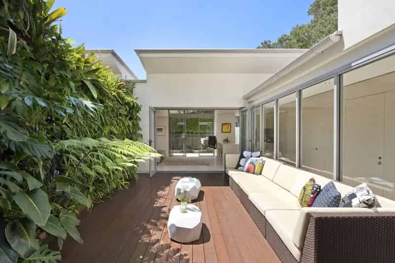 Real Estate For Lease - 2/1 Cerretti Crescent - Manly , NSW