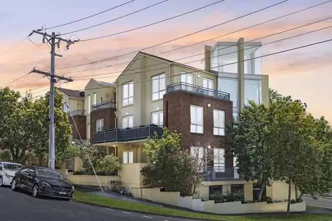 Apartment For Sale , Melbourne, Victoria
