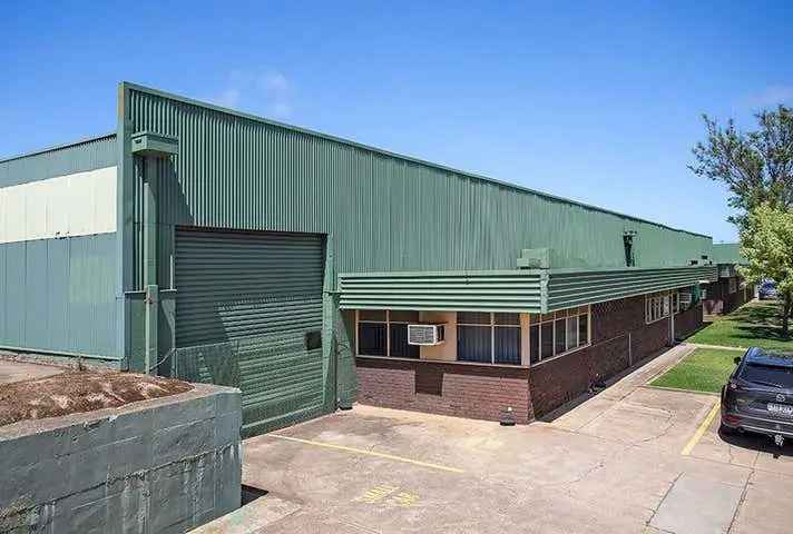 Versatile Manufacturing/Warehousing Accommodation