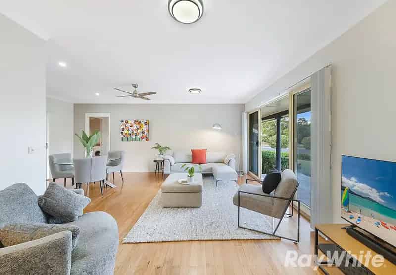 Exquisite Family Living meets Convenient Location!