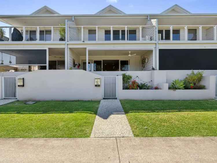 Buy Townhouse in Woolgoolga with Parkland View