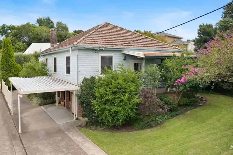 House For Sale - 106 Paterson Road, Bolwarra NSW 2320