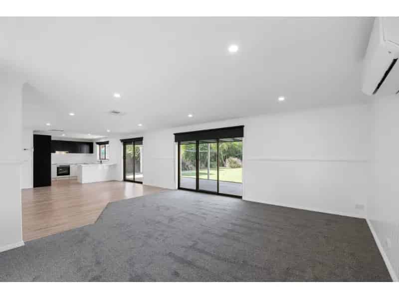 Newly Renovated, Close To Cbd.