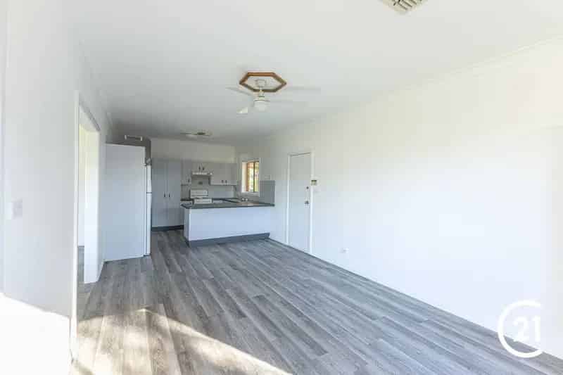18 Dalley Street, Parkes NSW 2870 - House For Sale