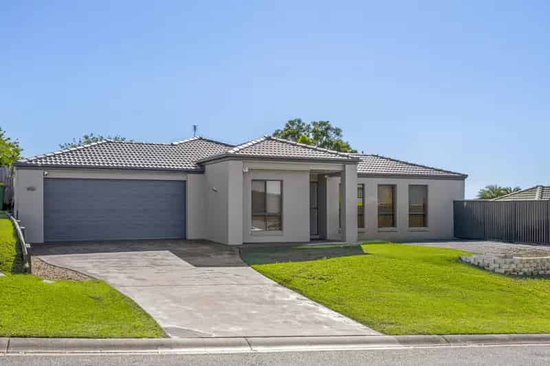 Relaxed Lifestyle and Modern Living in a Prime Setting