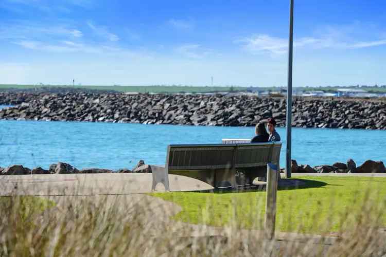 Buy land in North Beach Wallaroo with stunning beachside features