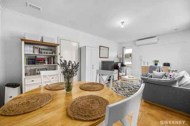 House For Sale in Melbourne, Victoria