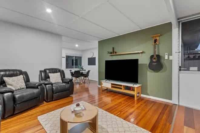 House For Sale , 13, Sunnyview Street, Greater Brisbane, Queensland