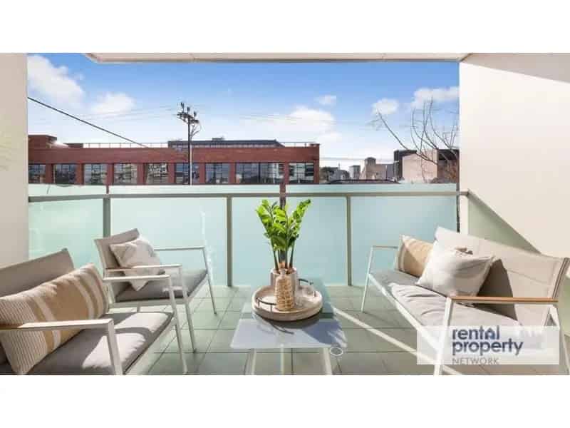 Chic & Surprisingly Spacious City Living
