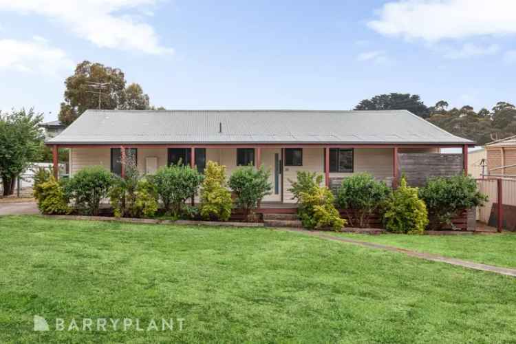 Buy Family Home in Kilmore with Spacious Block and Modern Features