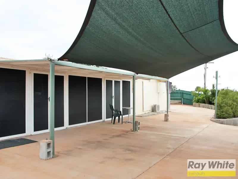Buy Residential Land with Multiple Living Spaces in Onslow