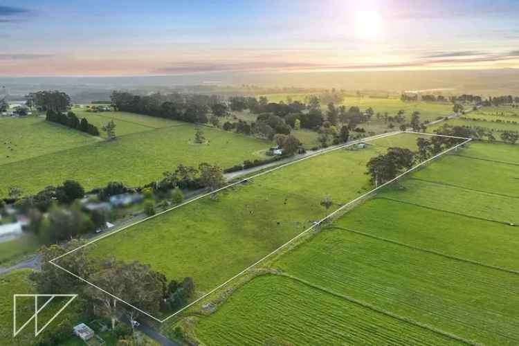 Rural For Sale in Drouin, Victoria