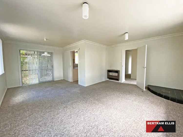 House For Rent in District of Weston Creek, Australian Capital Territory