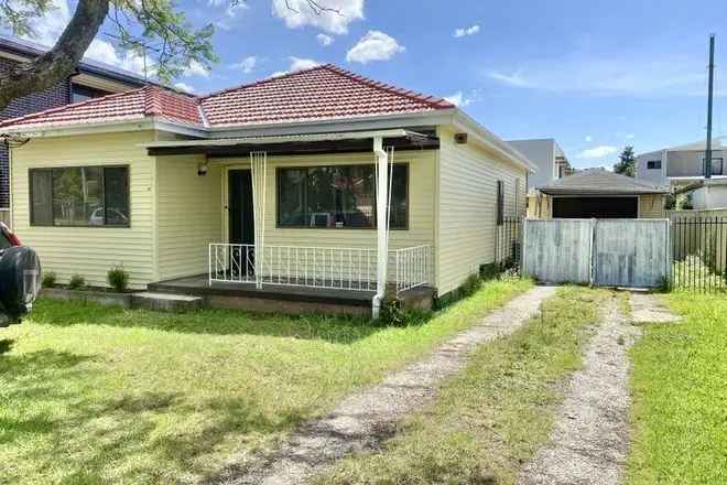 House For Rent in Sydney, New South Wales